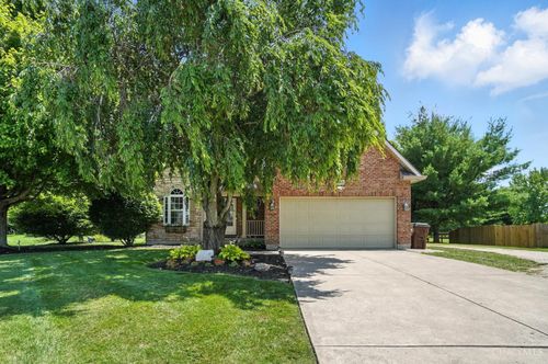 7943 Edgewater Dr, Middletown, OH, 45042-9312 | Card Image