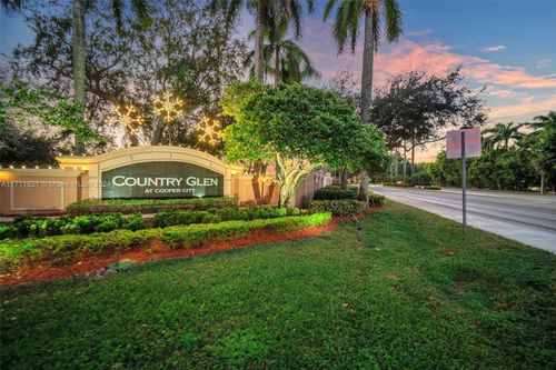 5079 Waters Edge Way, Cooper City, FL, 33330 | Card Image