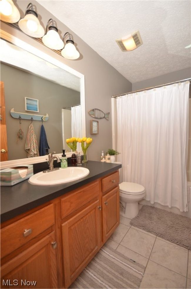 2393 Lakeside Drive, Sold in Lakemore Zoocasa