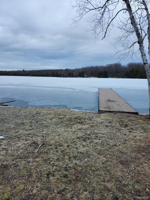 1171 Wa Ba Tesse Dr Ne, Kalkaska, MI, 49646-9127 | Card Image