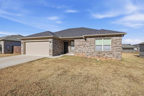 13 Lilly Ann Ct, Ward, AR, 72176-8040 | Card Image