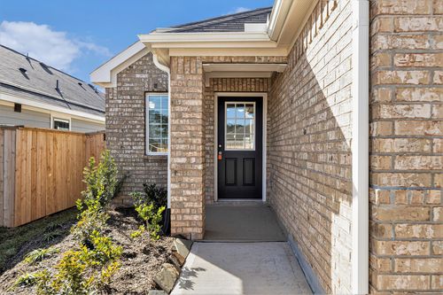 672 Roaring Falls Dr, Willis, TX, 77378-7802 | Card Image