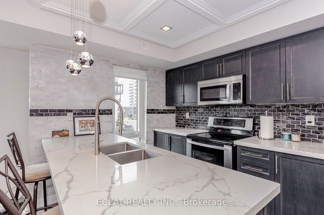 100 - 100 Dufay Rd, Condo with 2 bedrooms, 2 bathrooms and 1 parking in Brampton ON | Image 11