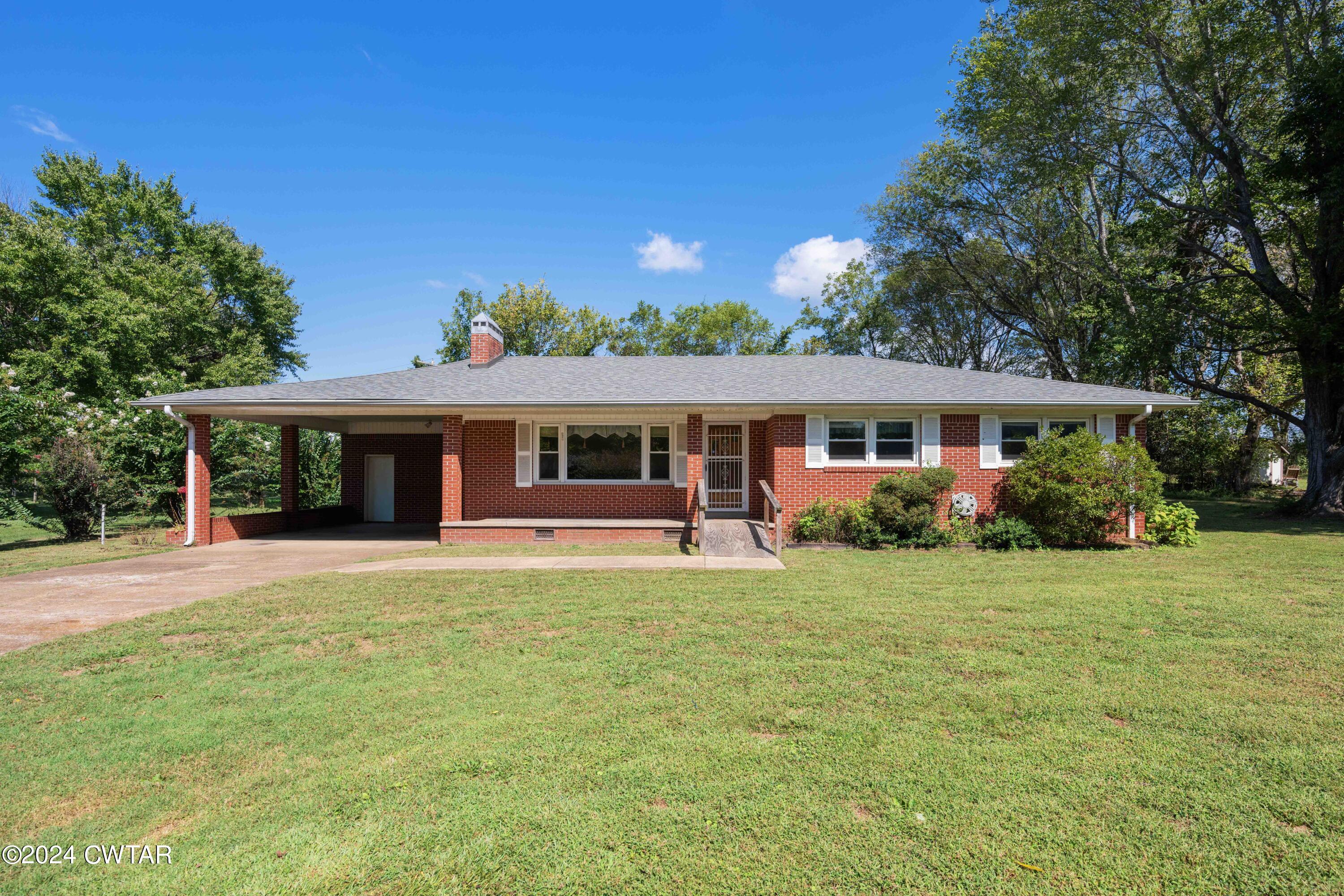 Timberlake Rd, Lexington, TN 38351