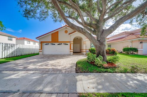 624 Nw 135th Ter, Plantation, FL, 33325 | Card Image