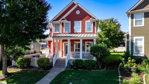204 Ridenour Ave, Greenville, SC, 29617-7927 | Card Image
