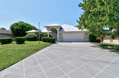 725 Doctor Ave, SEBASTIAN, FL, 32958-4821 | Card Image