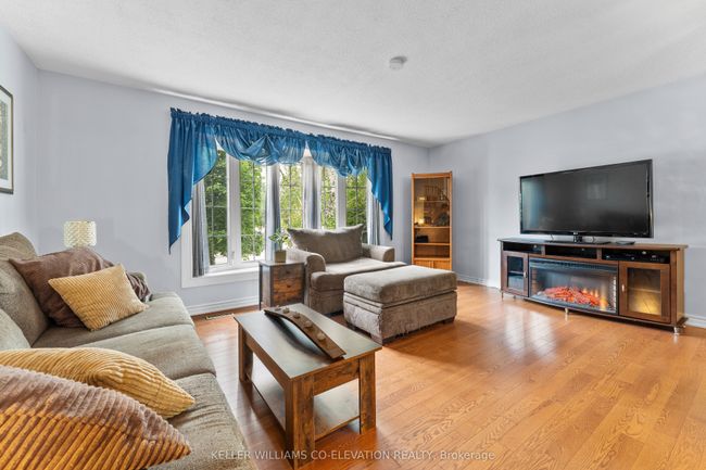 2 Marc Crt, House other with 5 bedrooms, 2 bathrooms and 4 parking in Brampton ON | Image 15