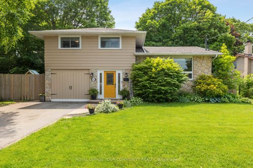 1094 Somerville St, Oshawa, ON, L1G4K5 | Card Image