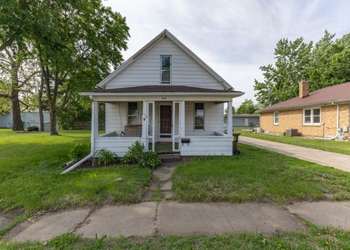 918 16th Ave, FULTON, IL, 61252-1356 | Card Image