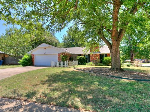 3516 Banner Ct, Edmond, OK, 73013-5445 | Card Image