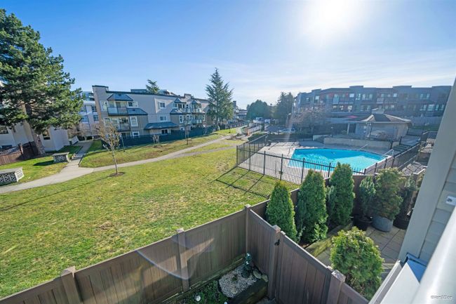 202 - 1840 E Southmere Crescent, Condo with 2 bedrooms, 2 bathrooms and 1 parking in Surrey BC | Image 11