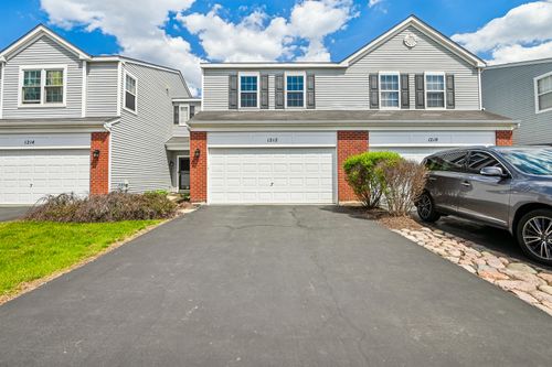 1212 Courtland Cir, Plainfield, IL, 60586-5128 | Card Image