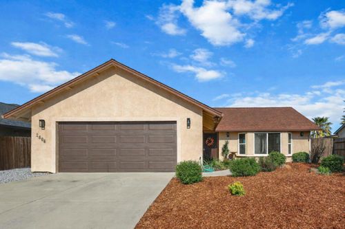 2606 Sapphire Ln, Anderson, CA, 96007-3679 | Card Image