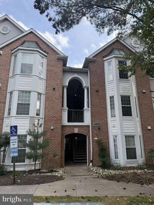 apt-f003-4400 Silverbrook Ln, OWINGS MILLS, MD, 21117-6818 | Card Image