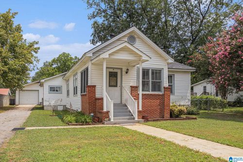 8148 3rd Ave, Leeds, AL, 35094-2262 | Card Image