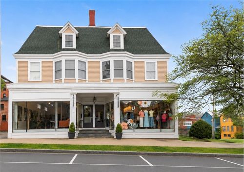5-18 State St, Bristol, RI, 02809-1812 | Card Image