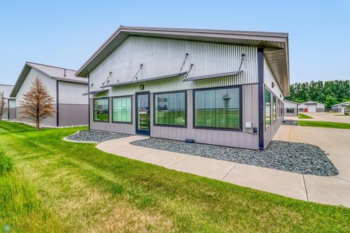 2207 Sheyenne St, West Fargo, ND, 58078-6920 | Card Image