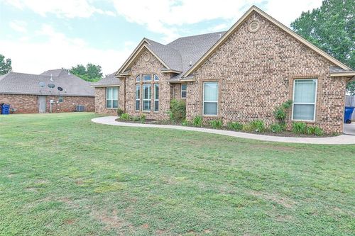 501 Ne Cheltenham Trail, Blanchard, OK, 73010 | Card Image