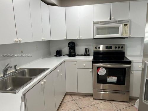 615-3725 S Ocean Dr, Hollywood, FL, 33019 | Card Image