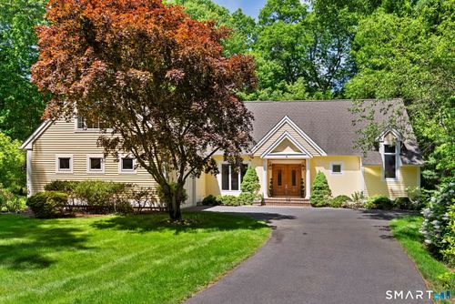 3 Norfolk Gdns, Farmington, CT, 06032-1530 | Card Image