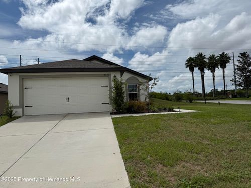 9725 Southern Charm Cir, BROOKSVILLE, FL, 34613-6811 | Card Image