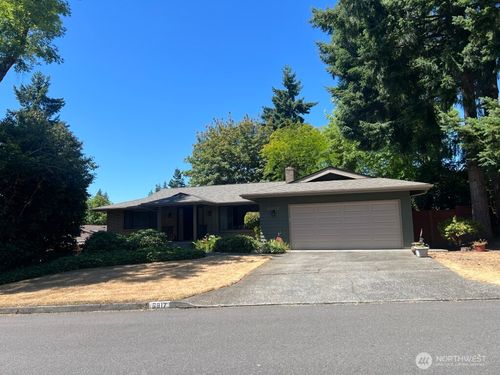 6817 129th Pl Se, Bellevue, WA, 98006-4053 | Card Image