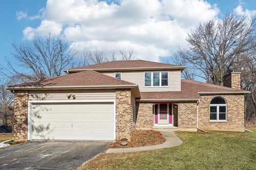 3766 Sunny Wood Dr, Deforest, WI, 53532-2860 | Card Image