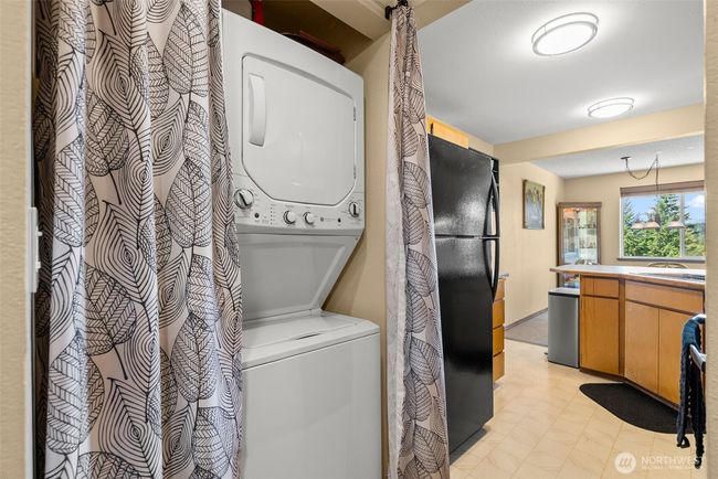 Newer in-unit washer and dryer | Image 17