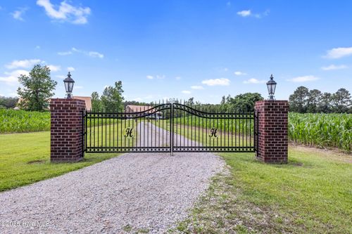 5370 Slocum Trl, Atkinson, NC, 28421-9482 | Card Image