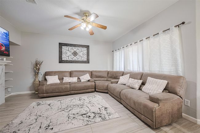 723 Pine Thicket Ct, House other with 3 bedrooms, 3 bathrooms and 2 parking in Spring TX | Image 10