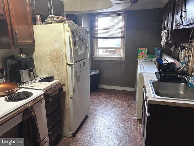 901 Walnut St, House other with 5 bedrooms, 2 bathrooms and null parking in ROARING SPRING PA | Image 34