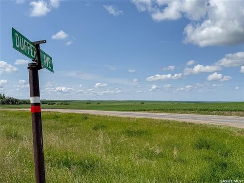 8-11 Dufferin Ave, Webb, SK, S0N | Card Image