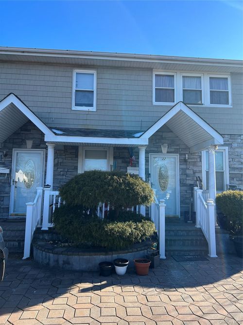 32 S Madison Ave, Spring Valley, NY, 10977-5512 | Card Image