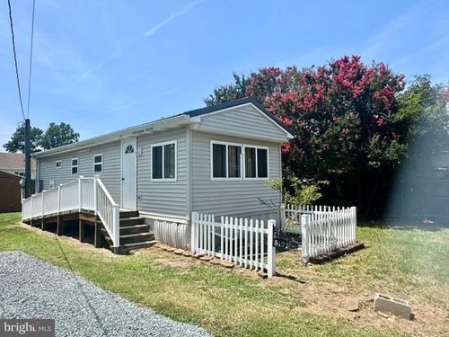 5122 Serenity Ln, CHINCOTEAGUE ISLAND, VA, 23336-2220 | Card Image