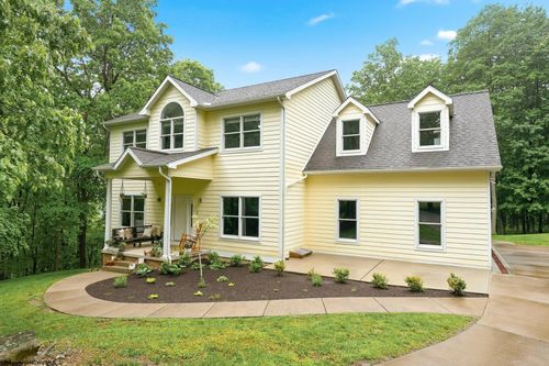 5 Squirrel Ln, Morgantown, WV, 26508-9223 | Card Image