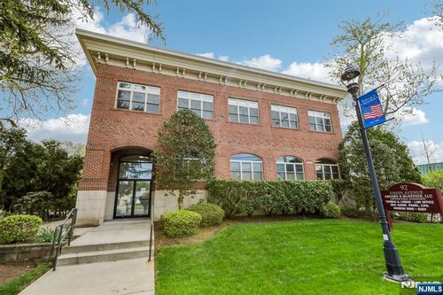 92 Union Avenue, Cresskill, NJ, 07626 | Card Image