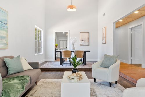 7503 Berkman Dr, Austin, TX, 78752-2027 | Card Image