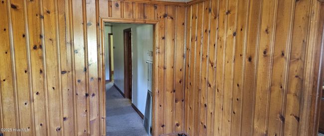 Den | Image 7