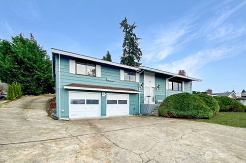 3700 Harbel Dr Ne, Bremerton, WA, 98310-4728 | Card Image