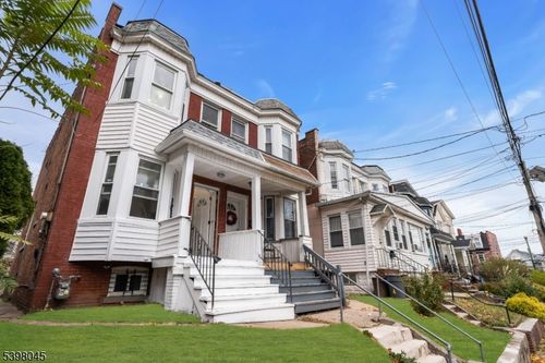 19 Stewart Pl, Elizabeth, NJ, 07202-3324 | Card Image