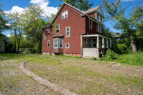1038 Marston St, Detroit, MI, 48211-1360 | Card Image