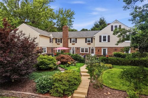 836 Old Thorn Run Rd, Coraopolis, PA, 15108-1180 | Card Image