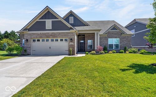 11512 Flynn Pl, Noblesville, IN, 46060-9423 | Card Image