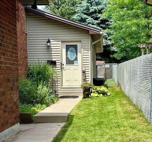 b-1200 Hamilton Road E, London East, ON, N5Y1A9 | Card Image