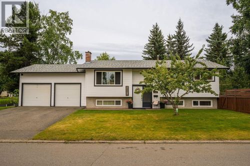 5905 Rideau Dr, Prince George, BC, V2N2H6 | Card Image