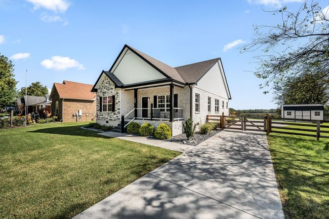 589 Portland Blvd, House other with 3 bedrooms, 2 bathrooms and 6 parking in Portland TN | Image 4