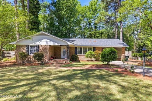 235 Oak St, Wallace, NC, 28466-2507 | Card Image
