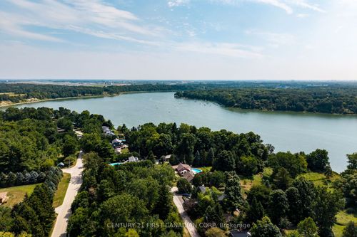 21084 Riverview Dr, Thorndale, ON, N0M2P0 | Card Image
