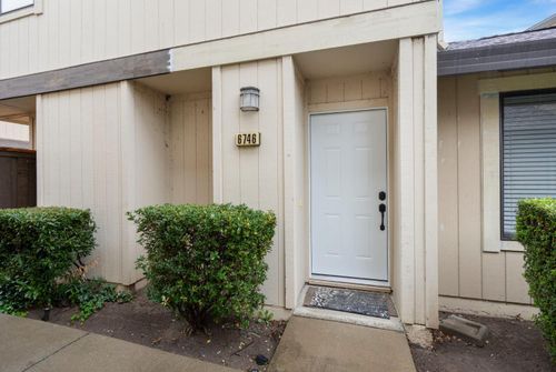 6746 Calvine Rd, Sacramento, CA, 95823-6100 | Card Image